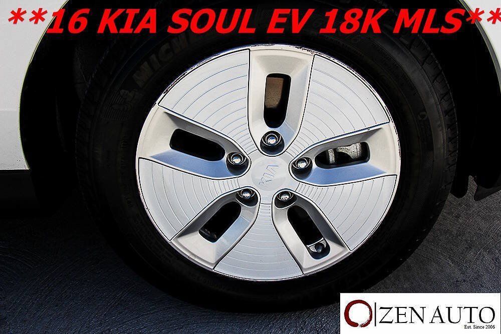 Used 2016 Kia Soul EV FWD image 45