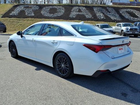 Certified 2020 Toyota Avalon XSE w/ All Weather Liner Package image 6