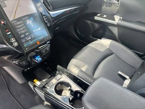 Used 2019 Toyota Prius Limited FWD image 32