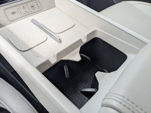 Used 2025 Hyundai Santa Fe SEL image 21