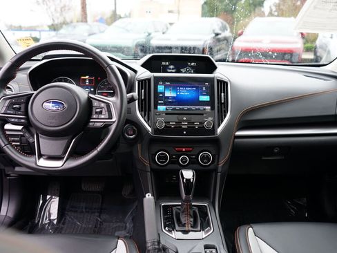 Used 2023 Subaru Crosstrek 2.5i Limited w/ Moonroof Package image 16