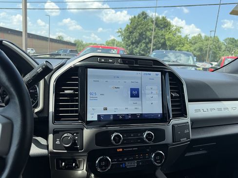 Certified 2022 Ford F350 Lariat w/ Chrome Package AWD/4WD image 16
