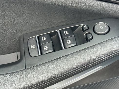 Used 2022 BMW X5 xDrive45e w/ Climate Comfort Package image 11