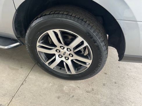 Used 2023 Ford Expedition Max Limited image 35