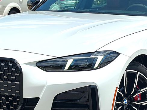 New 2026 BMW 430i w/ M Sport Package RWD image 4