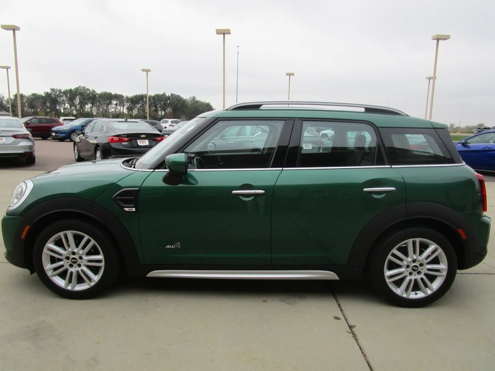 Used 2022 MINI Cooper Countryman ALL4 AWD/4WD image 6