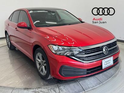 Used 2022 Volkswagen Jetta SE w/ Panoramic Sunroof Package