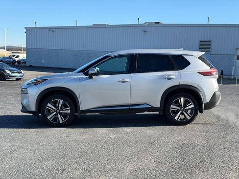 Used 2021 Nissan Rogue SL w/ Premium Package image 8