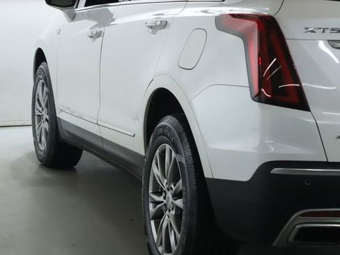 Used 2022 Cadillac XT5 Premium Luxury image 14