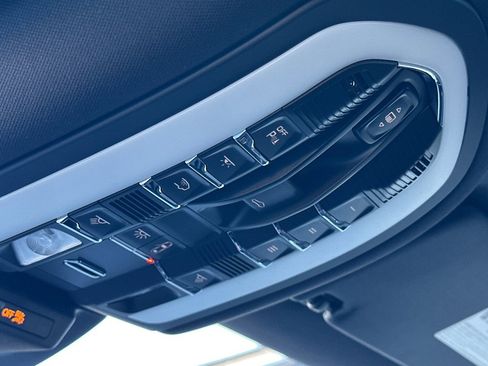 New 2026 Porsche Macan Turbo image 21