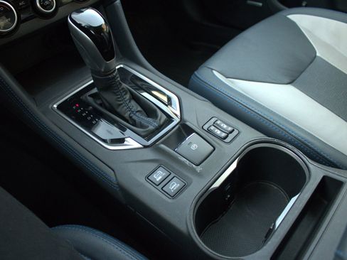 Used 2019 Subaru Crosstrek Hybrid w/ Moonroof Package w/Navigation image 24