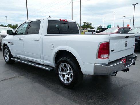 Used 2018 RAM 1500 Laramie w/ Convenience Group AWD/4WD image 7