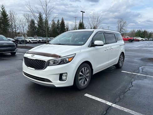 Used 2016 Kia Sedona SX FWD image 3