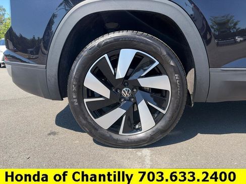 Used 2024 Volkswagen Atlas Cross Sport SE AWD/4WD image 31