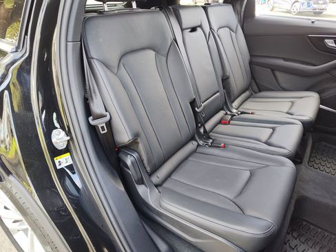 Certified 2025 Audi Q7 3.0T Prestige w/ Prestige Package image 36