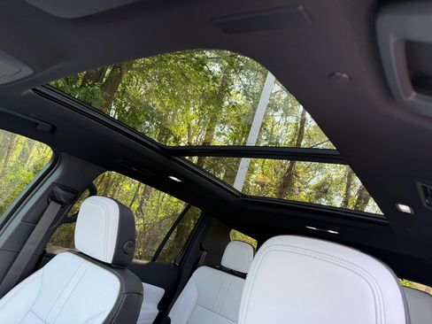 New 2026 Chevrolet Traverse High Country w/ LPO, Floor Liner Package FWD image 30