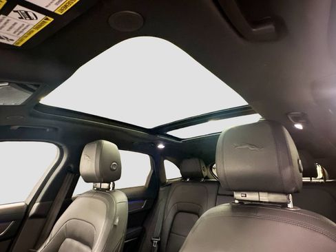 Used 2023 Jaguar F-PACE S AWD/4WD image 22
