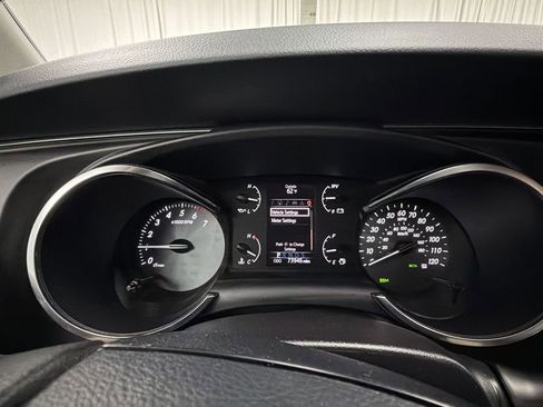 Used 2018 Toyota Sequoia Limited w/ Safety & Convenience Package AWD/4WD image 21