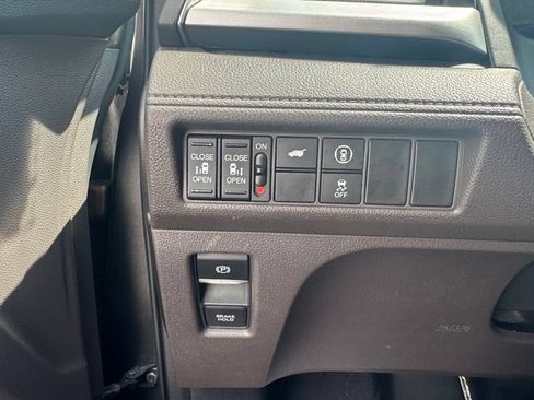 Used 2021 Honda Odyssey EX-L image 21