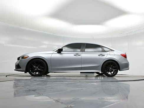 Used 2022 Honda Civic Sport image 7