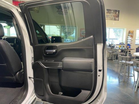 Used 2021 GMC Sierra 1500 AT4 w/ AT4 Value Package AWD/4WD image 19