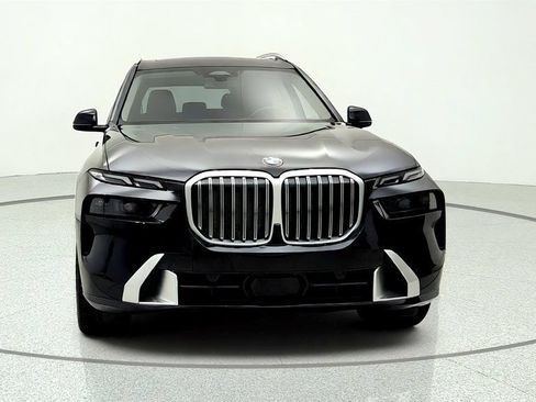 Used 2025 BMW X7 xDrive40i w/ Premium Package AWD/4WD image 2
