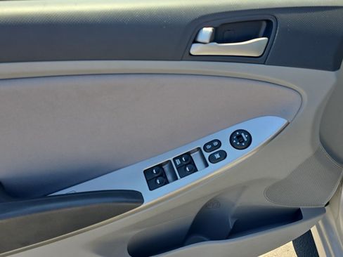 Used 2017 Hyundai Accent Value Edition FWD image 11