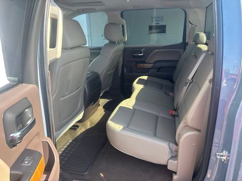 Used 2015 GMC Sierra 1500 SLT w/ SLT Crew Cab Value Package AWD/4WD image 10