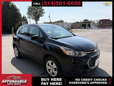 Used 2019 Chevrolet Trax LS FWD image 6