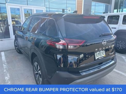 Used 2022 Nissan Rogue SV w/ SV Premium Package image 7