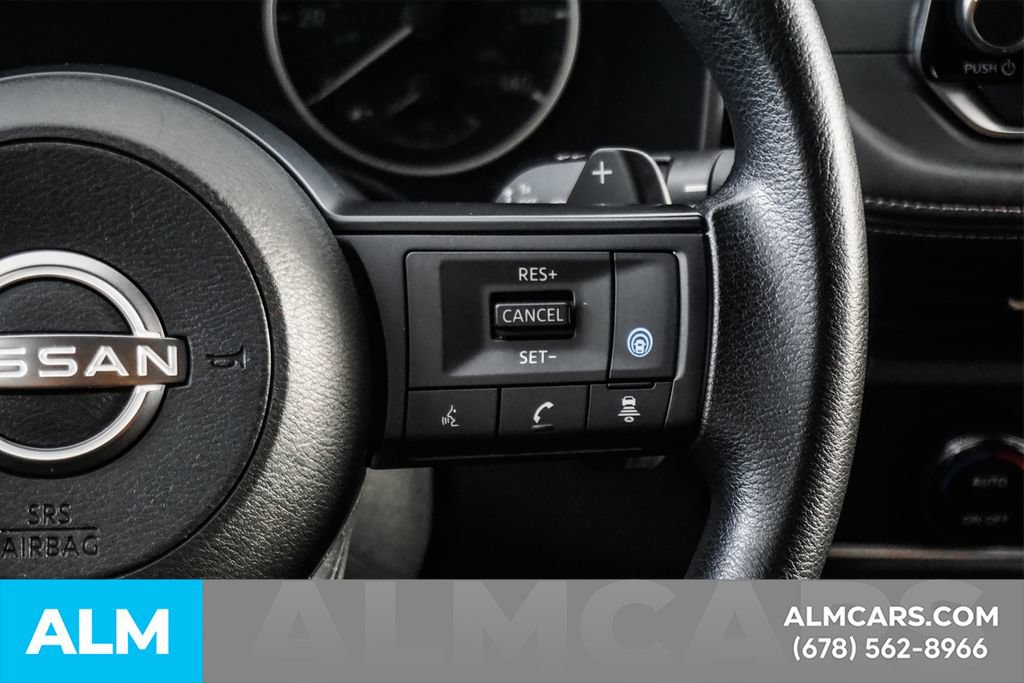 Used 2024 Nissan Rogue SV FWD image 26