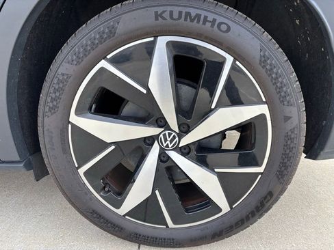 Used 2023 Volkswagen ID.4 Pro S image 7