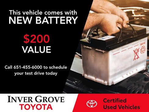 Certified 2023 Toyota Crown XLE image 3