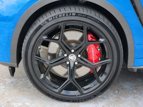 Used 2021 Jaguar F-PACE SVR AWD/4WD image 14