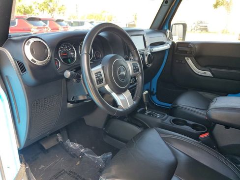 Used 2017 Jeep Wrangler Unlimited Sahara w/ Quick Order Package 24E Chief AWD/4WD image 14