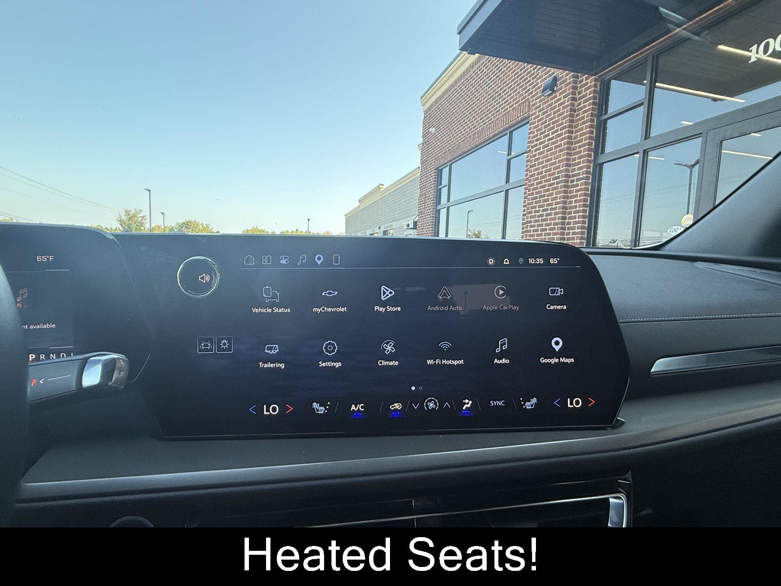 Used 2026 Chevrolet Traverse LT w/ Driver Confidence Package FWD image 6