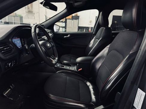 Used 2024 Ford Escape ST-Line image 18