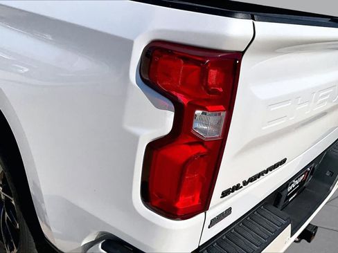 Used 2022 Chevrolet Silverado 1500 High Country w/ Technology Package AWD/4WD image 23