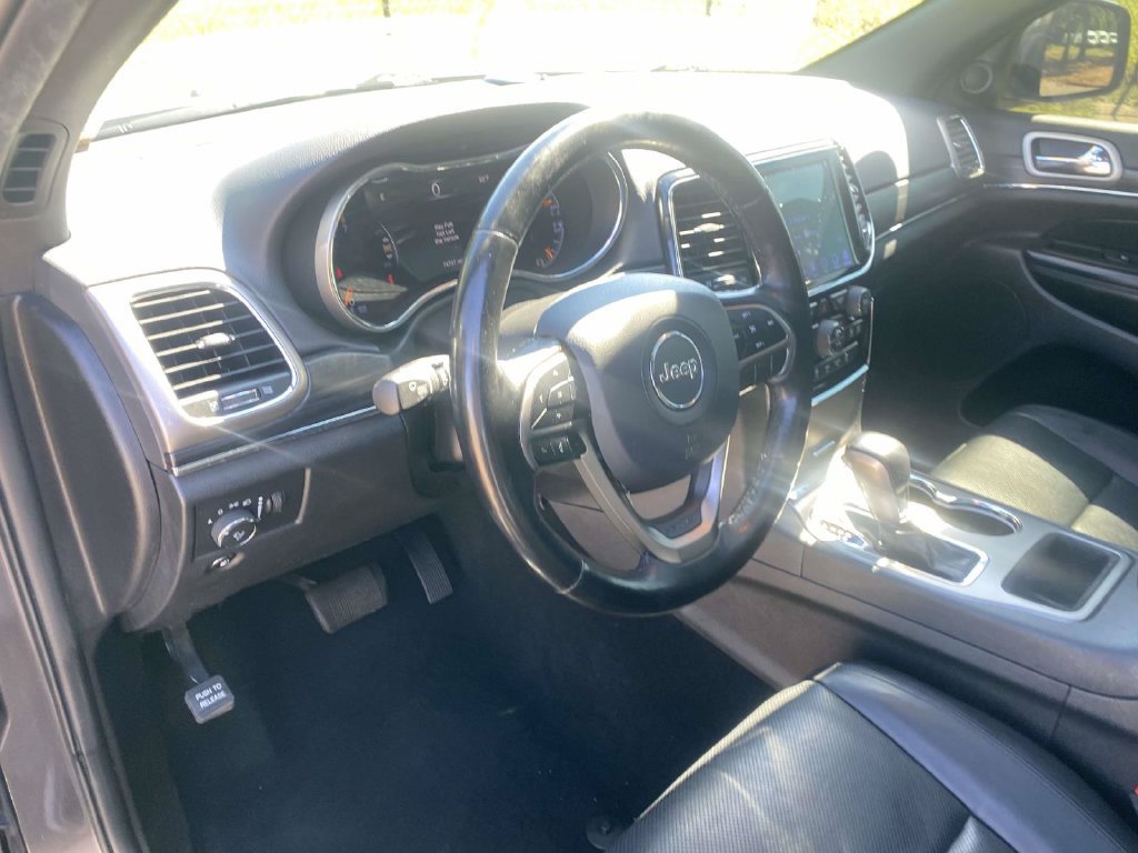 Certified 2020 Jeep Grand Cherokee Limited w/ Luxury Group II RWD image 23