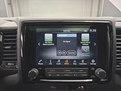 Used 2023 Nissan Frontier PRO-4X w/ Pro-4X Premium Package image 33