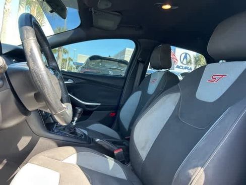 Used 2015 Ford Focus ST image 5
