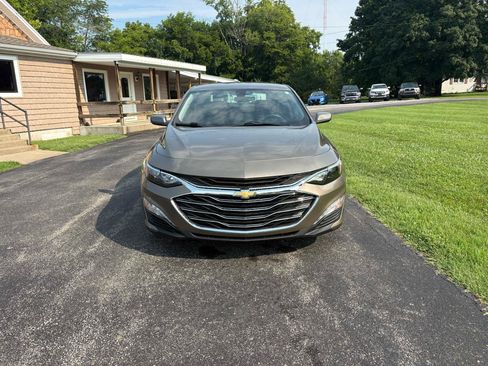 Used 2020 Chevrolet Malibu LT FWD image 4