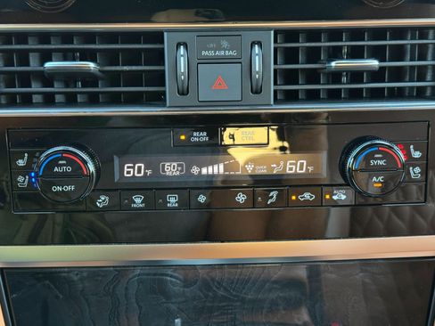 Used 2024 INFINITI QX80 Sensory AWD/4WD image 30