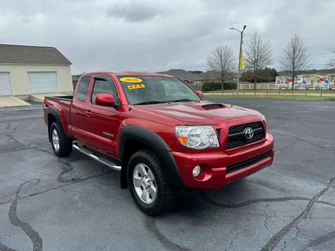 Used 2010 Toyota Tacoma V6 TRD SPORT 4X4 image 7
