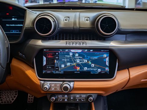 Used 2022 Ferrari Portofino M image 16