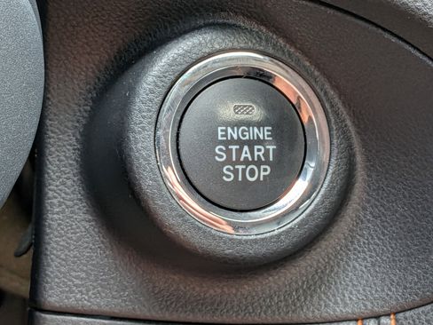 Used 2020 Subaru Crosstrek 2.0i Limited w/ Moonroof Package w/Navigation image 28