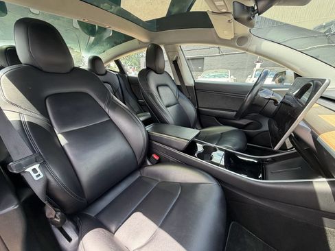 Used 2018 Tesla Model 3 Long Range AWD/4WD image 4