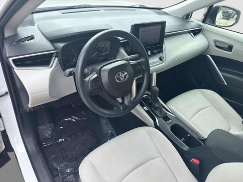 Used 2023 Toyota Corolla Cross L AWD/4WD image 12