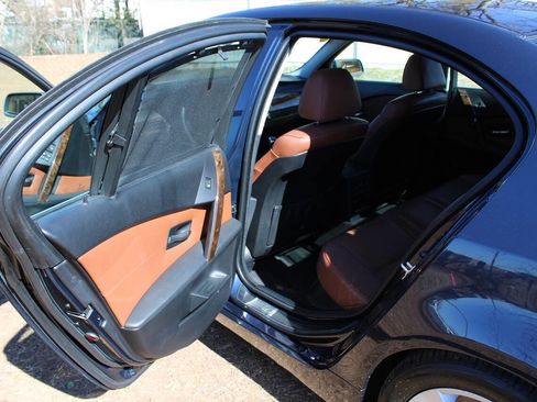 Used 2007 BMW 530xi Sedan image 27