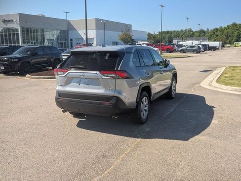 Used 2025 Toyota RAV4 LE FWD image 5